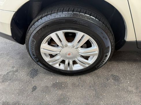 Used 2012 Cadillac SRX Luxury AWD/4WD image 9