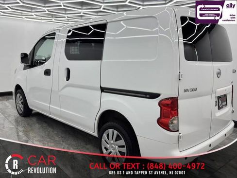 Used 2021 Nissan NV200 SV w/ Sliding Door Glass Package image 4