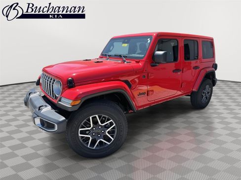 Used 2025 Jeep Wrangler Unlimited Sahara AWD/4WD image 1