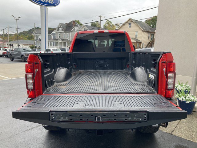 Used 2022 Ford F350 XLT w/ XLT Premium Package AWD/4WD image 9