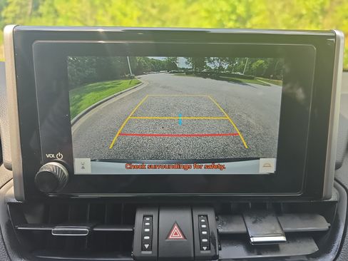 Used 2025 Toyota RAV4 XLE Premium FWD image 23