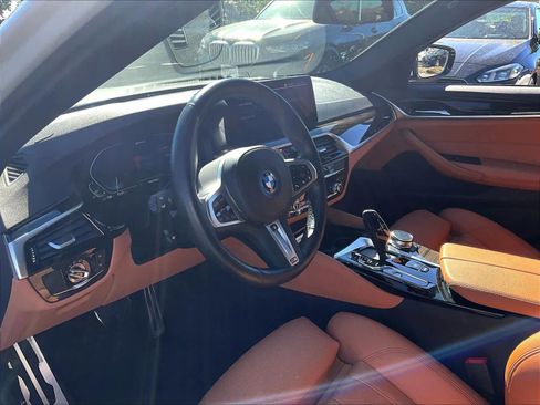 Used 2023 BMW 530e xDrive w/ M Sport Package image 15