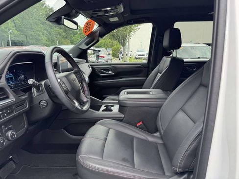 Used 2024 Chevrolet Tahoe RST w/ Luxury Package AWD/4WD image 19