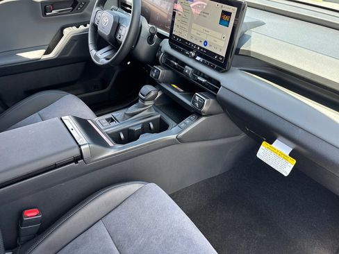 New 2026 Toyota RAV4 XSE AWD/4WD image 18