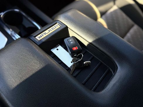 Used 2020 Toyota Tundra SR5 image 23