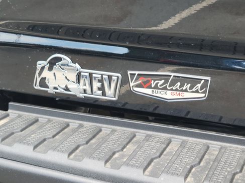 New 2025 GMC Sierra 2500 AT4X w/ AT4X AEV Edition image 10