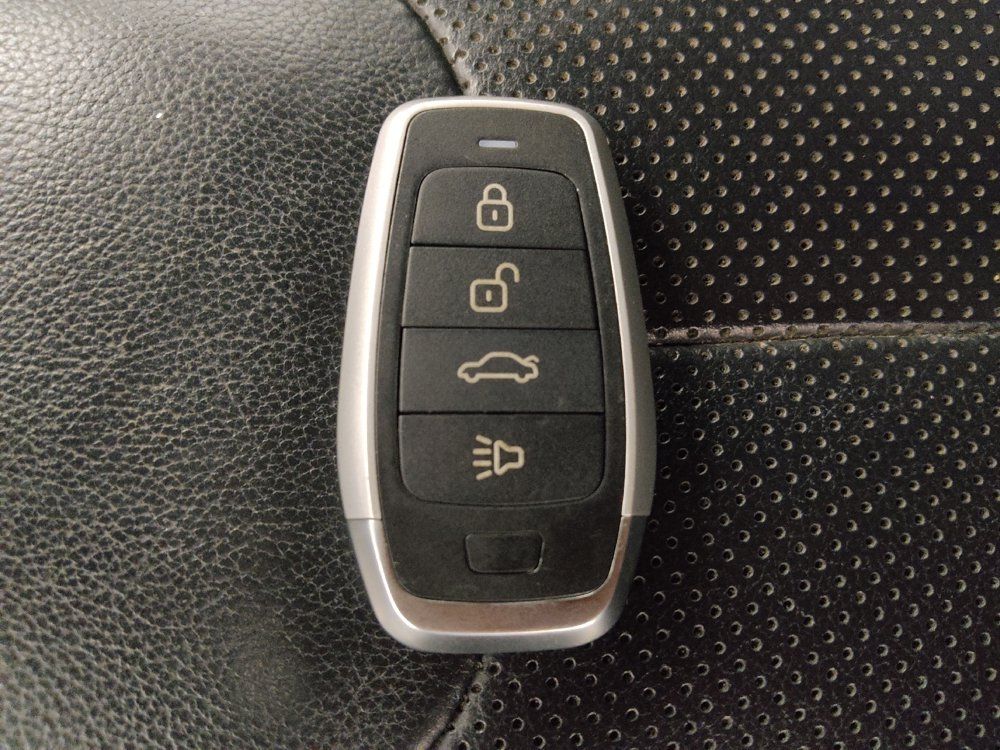 Used 2019 Hyundai Santa Fe FWD image 32