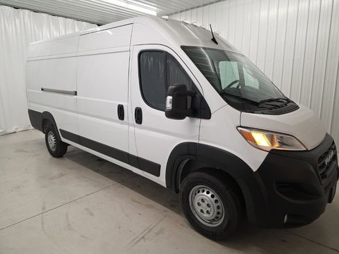 New 2026 RAM ProMaster 3500 w/ Convenience Group image 7