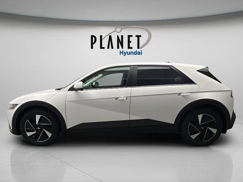New 2026 Hyundai Ioniq 5 SEL AWD/4WD image 3