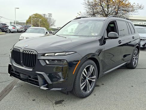 New 2026 BMW X7 xDrive40i w/ M Sport Package image 2