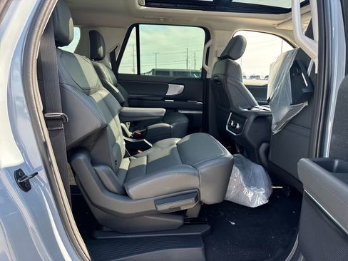 New 2026 Ford Expedition Max Active AWD/4WD image 13