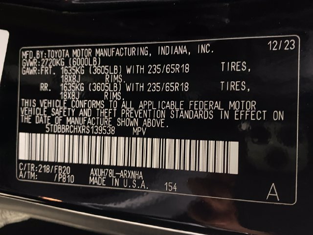 Used 2024 Toyota Highlander LE AWD/4WD image 27