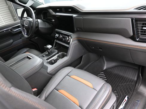 Used 2022 GMC Sierra 1500 AT4 w/ AT4 Premium Package image 41