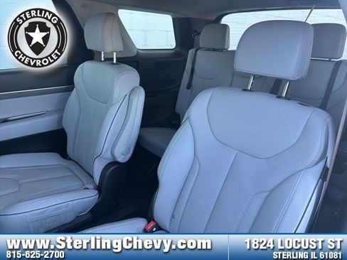 Used 2025 Hyundai Palisade SEL image 14