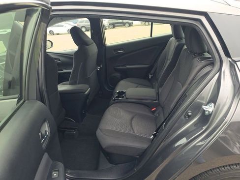 Used 2018 Toyota Prius Prime Plus FWD image 5