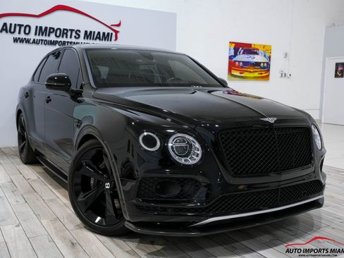 Used 2018 Bentley Bentayga image 31