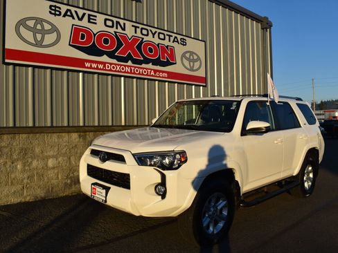 Certified 2019 Toyota 4Runner SR5 Premium image 1