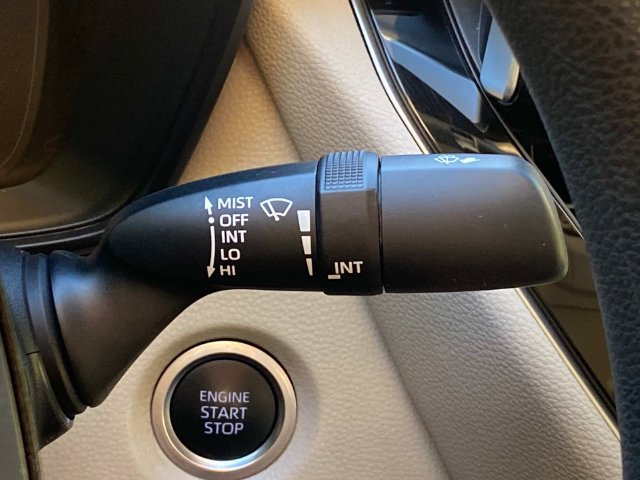 Used 2020 Toyota Corolla LE w/ LE Premium Package FWD image 22