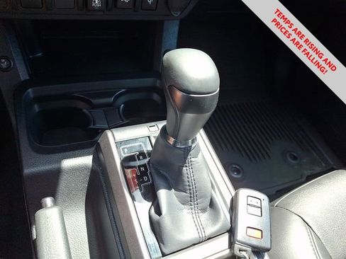 Used 2023 Toyota Tacoma TRD Off-Road w/ Black Out Package (TMS) image 15