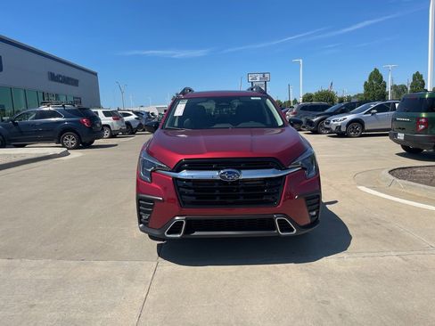 Used 2025 Subaru Ascent Touring image 2
