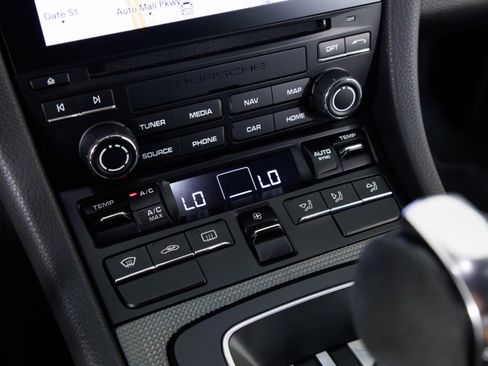 Used 2019 Porsche 911 GT3 RS image 26