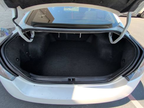 Used 2012 Nissan Altima 2.5 S w/ 20th Anniversary Pkg FWD image 12
