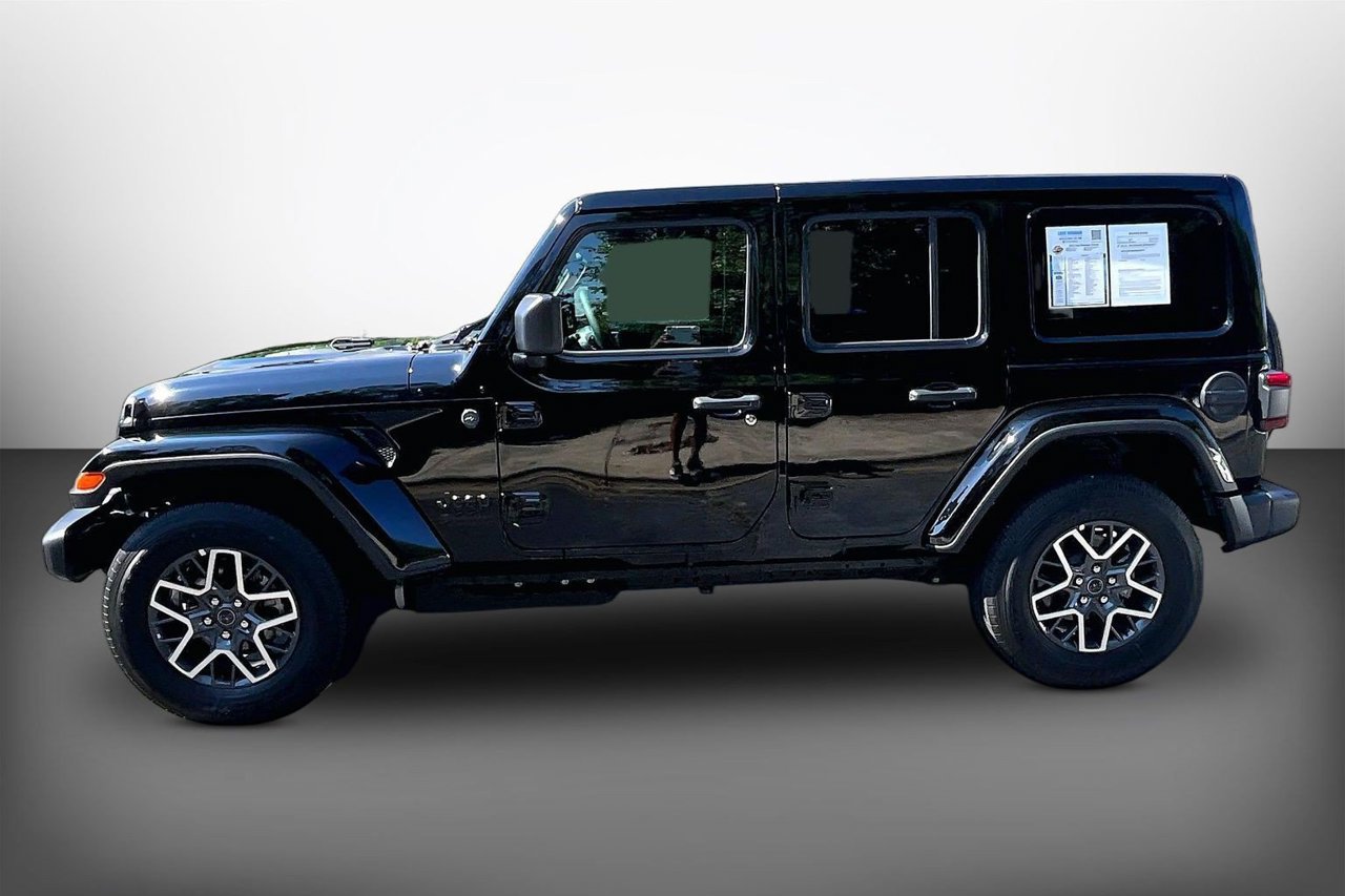 Certified 2026 Jeep Wrangler Unlimited Sahara AWD/4WD image 5