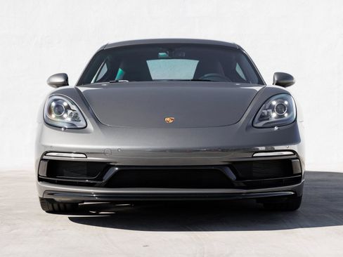 Used 2024 Porsche 718 Cayman image 10