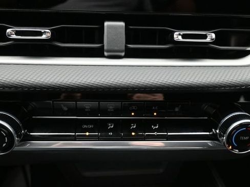 New 2026 Chevrolet Equinox LT FWD image 43