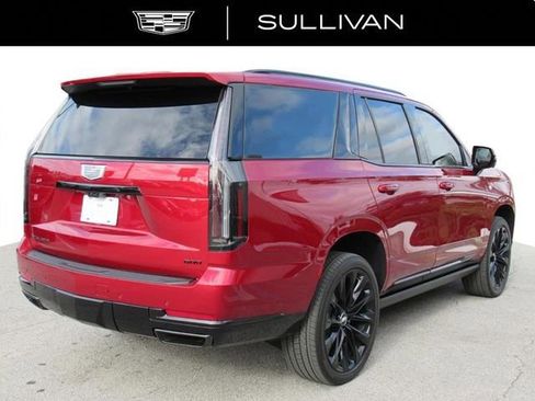 Certified 2026 Cadillac Escalade Platinum Sport w/ LPO, ONYX Package AWD/4WD image 8