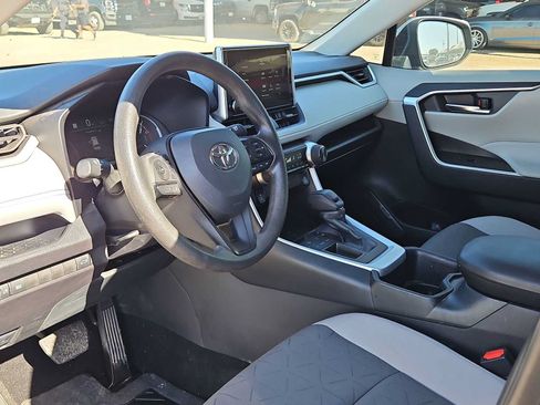 Used 2025 Toyota RAV4 XLE w/ Convenience Package FWD image 10