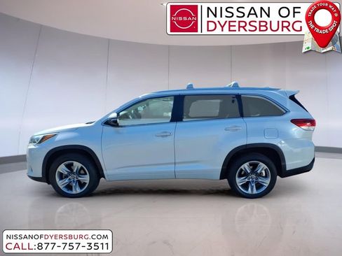 Used 2017 Toyota Highlander Limited FWD image 6