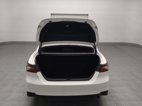 Used 2021 Toyota Camry LE FWD image 29