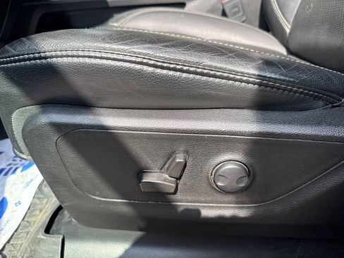 Used 2022 RAM 1500 Rebel w/ Level 1 Equipment Group AWD/4WD image 8