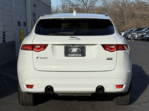 Used 2018 Jaguar F-PACE Prestige image 16