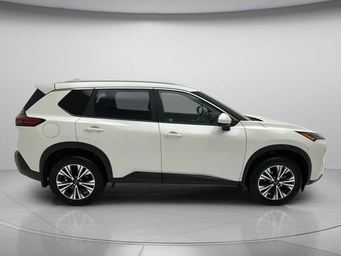 Used 2023 Nissan Rogue SV w/ SV Premium B Package AWD/4WD image 6