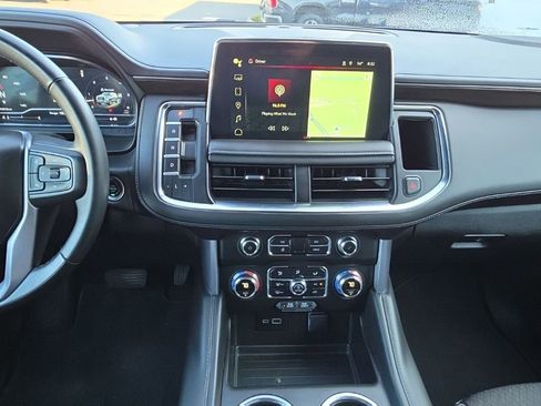 Used 2024 GMC Yukon SLE AWD/4WD image 13