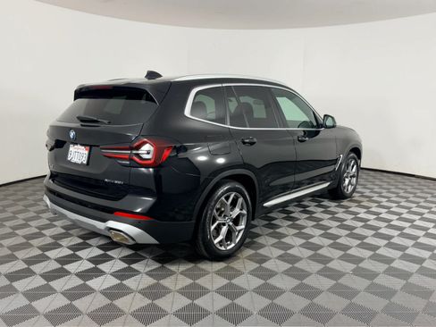 Used 2024 BMW X3 xDrive30i w/ Premium Package AWD/4WD image 3