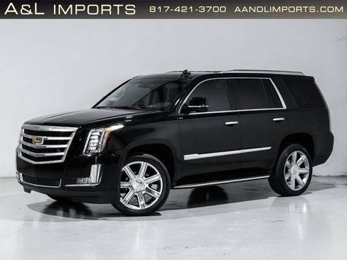 Used 2019 Cadillac Escalade Luxury image 18