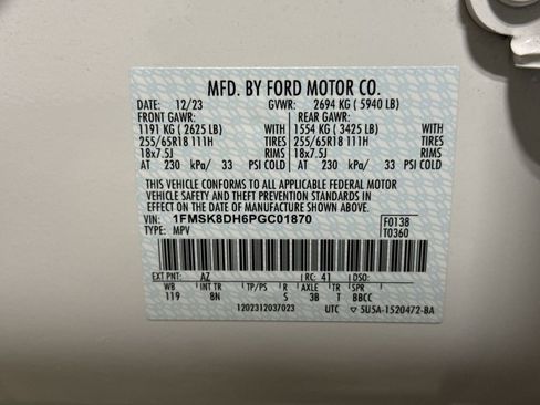 Used 2023 Ford Explorer XLT AWD/4WD image 28