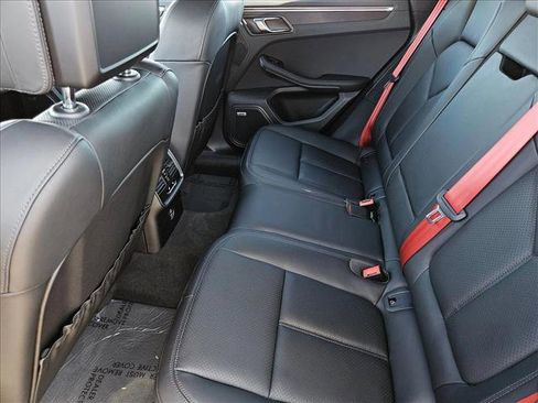 Used 2021 Porsche Macan GTS image 20