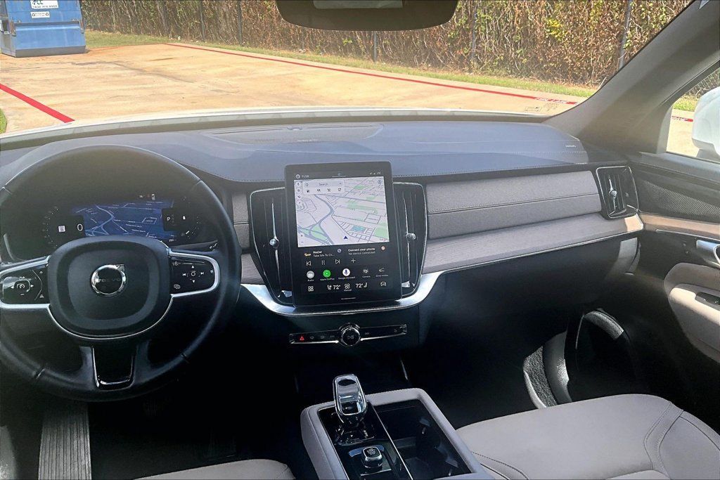 Certified 2026 Volvo XC90 B6 Plus AWD/4WD image 8