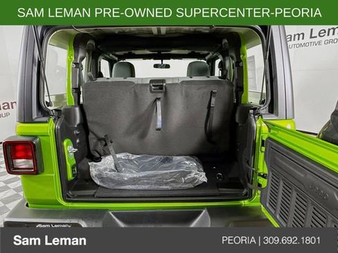 Used 2025 Jeep Wrangler Sport image 23