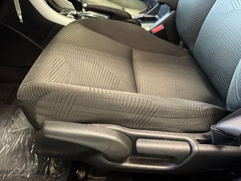 Used 2017 Honda Accord LX image 15