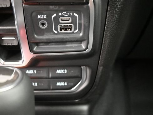 New 2026 Jeep Wrangler Unlimited Rubicon AWD/4WD image 4