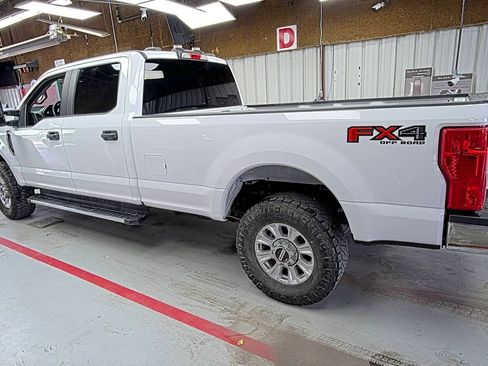 Used 2022 Ford F250 XL w/ STX Appearance Package AWD/4WD image 2