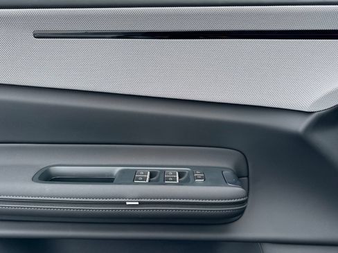 Used 2026 Polestar Polestar 4 AWD/4WD image 14
