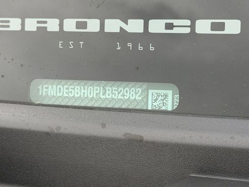 Used 2023 Ford Bronco Outer Banks AWD/4WD image 9