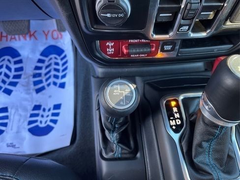 Used 2022 Jeep Wrangler Unlimited Rubicon 4xe w/ Dual Top Group image 28