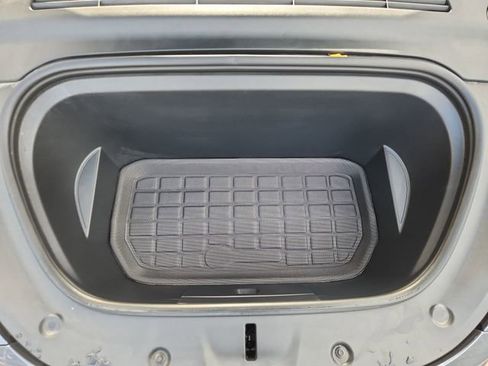 Used 2022 Tesla Model Y Performance AWD/4WD image 29